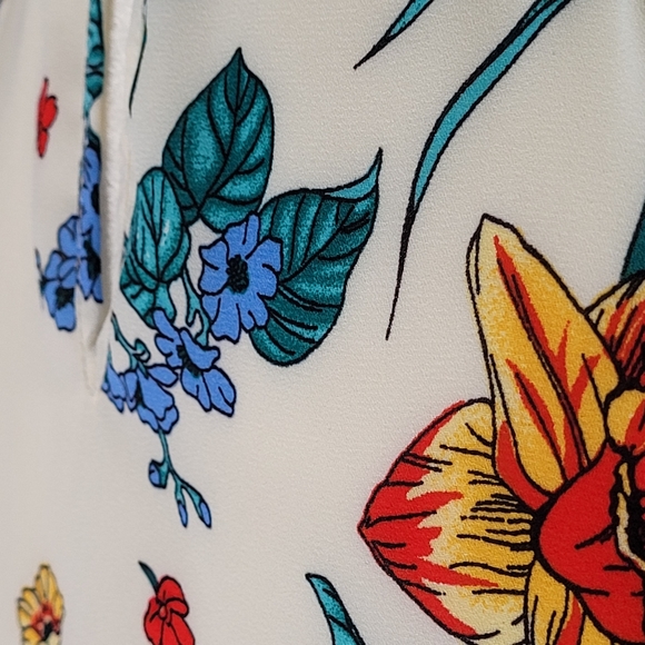 Monteau Floral Cold-shoulder Ruffle Top - Picture 15 of 16